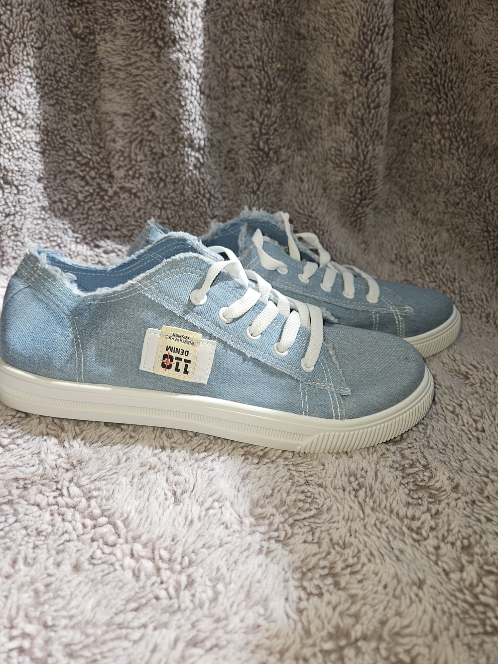 110 Denim Distressed Blue Jean Canvas Sneakers EU 42 US Womens 11 Raw Edge NWOT
